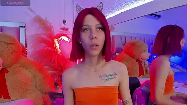 darlyn_tenderhot_ from StripChat is Freechat