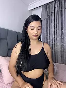 DashaStar from StripChat is Freechat