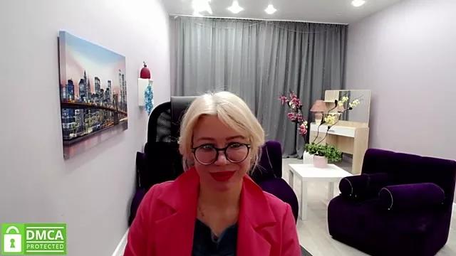 Unleash your urge for fetish cams livestreamers with our pick of steaming hot models, versed in the art of seduction and indulgence.