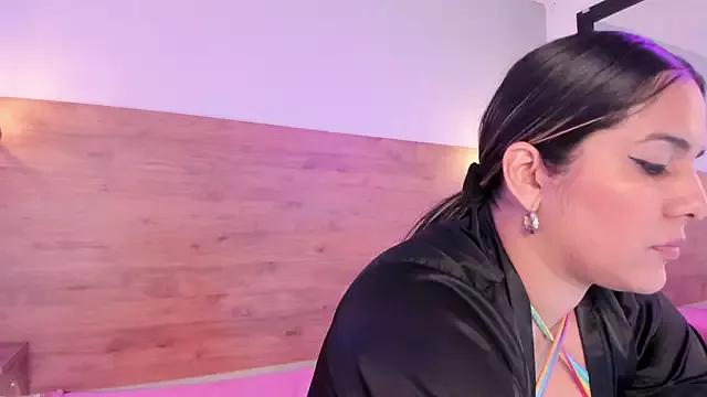 DeboraEvans from StripChat is Freechat