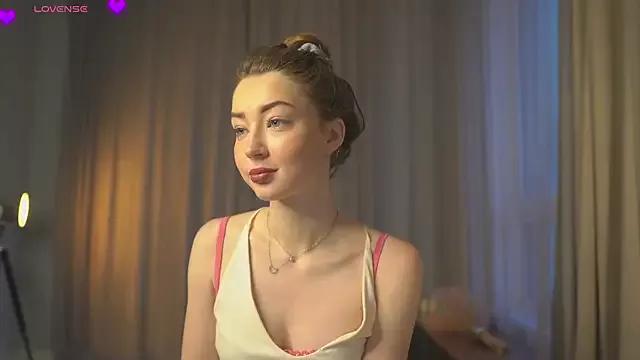 DeeannaBoera from StripChat is Freechat