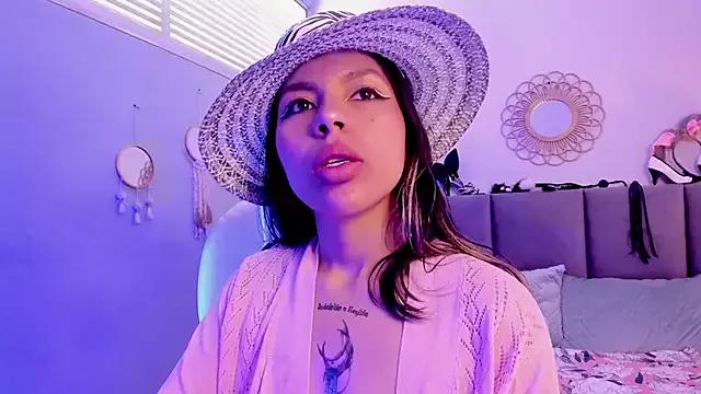Unleash your urge for fetish cams livestreamers with our pick of steaming hot models, versed in the art of seduction and indulgence.