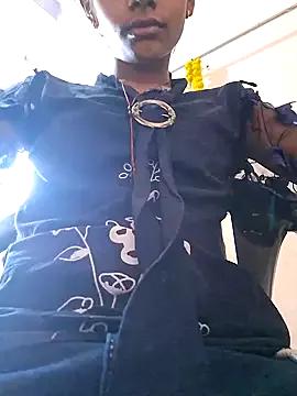 Desi_couple305 from StripChat is Freechat