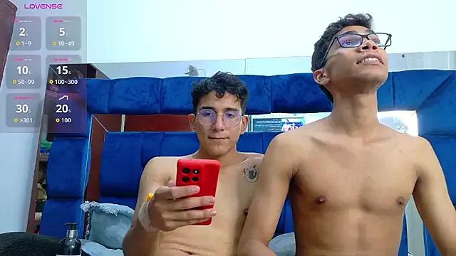 Unleash your urge for fetish cams livestreamers with our pick of steaming hot models, versed in the art of seduction and indulgence.