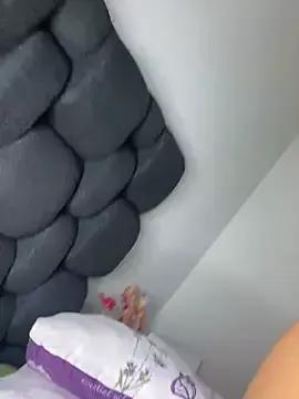 Diamondpussy97 from StripChat is Freechat