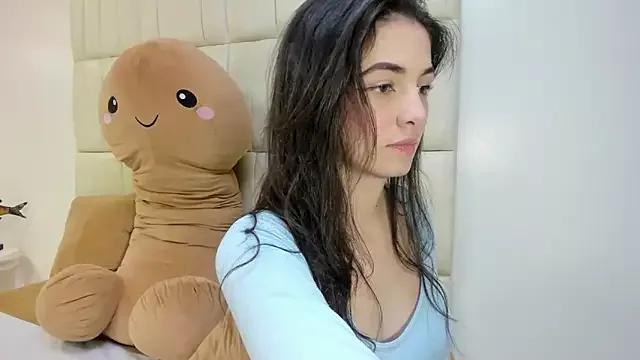 Unleash your urge for fetish cams livestreamers with our pick of steaming hot models, versed in the art of seduction and indulgence.