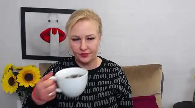 Unleash your urge for fetish cams livestreamers with our pick of steaming hot models, versed in the art of seduction and indulgence.