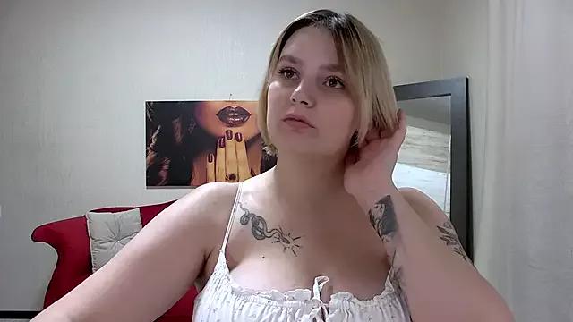 DianeMills from StripChat is Freechat