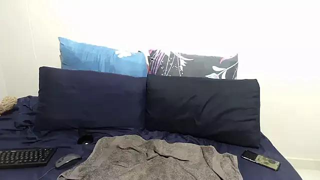 Dickcraverb30 from StripChat is Freechat