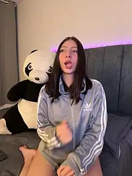 Unleash your urge for fetish cams livestreamers with our pick of steaming hot models, versed in the art of seduction and indulgence.