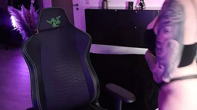 Unleash your urge for fetish cams livestreamers with our pick of steaming hot models, versed in the art of seduction and indulgence.