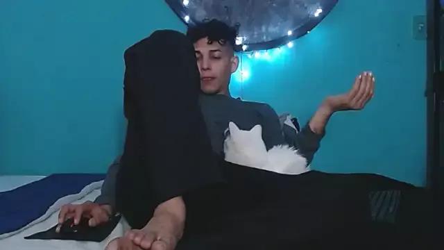 Unleash your urge for fetish cams livestreamers with our pick of steaming hot models, versed in the art of seduction and indulgence.