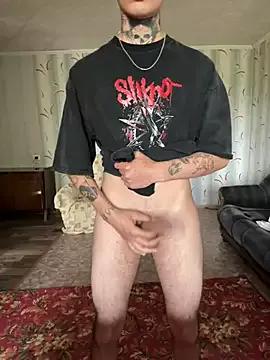 Dirtynaughtyboi from StripChat is Freechat
