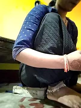 dollguriya from StripChat is Freechat