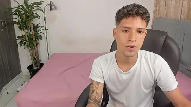 Unleash your urge for fetish cams livestreamers with our pick of steaming hot models, versed in the art of seduction and indulgence.