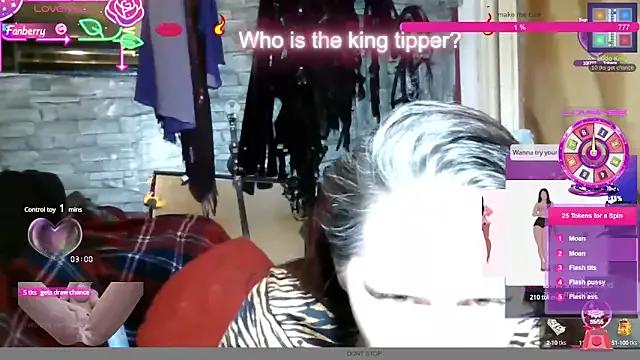 dominatrixredsonyja from StripChat is Freechat
