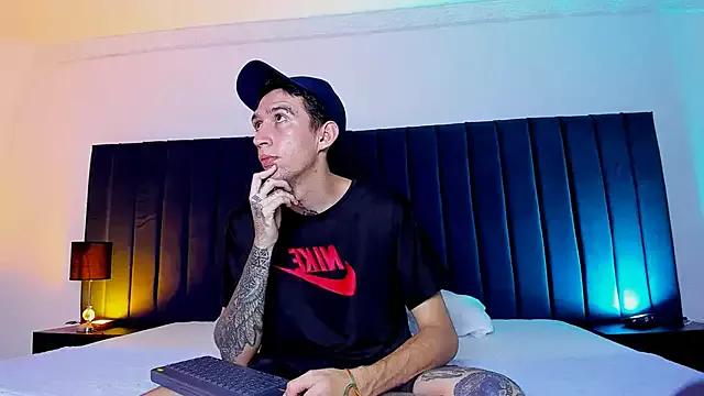 Unleash your urge for fetish cams livestreamers with our pick of steaming hot models, versed in the art of seduction and indulgence.