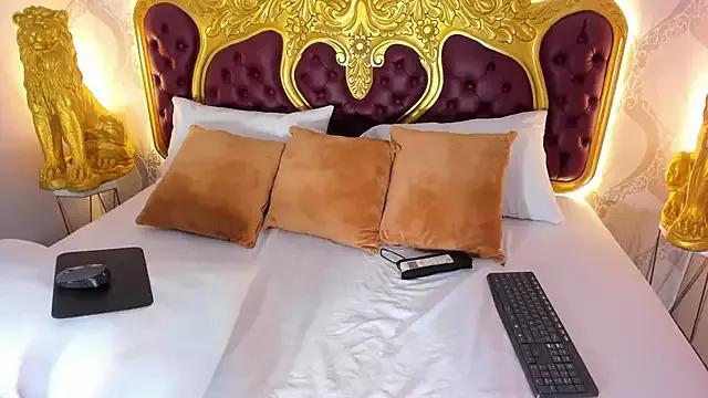 Unleash your urge for fetish cams livestreamers with our pick of steaming hot models, versed in the art of seduction and indulgence.