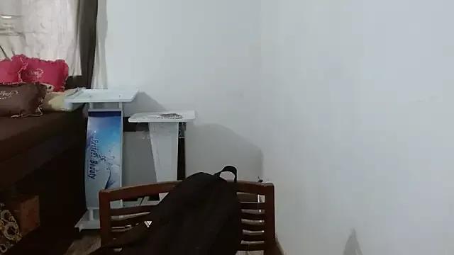 dulce__222 from StripChat is Freechat