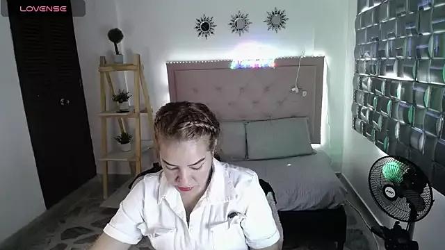 Dulce__Lovee from StripChat is Freechat