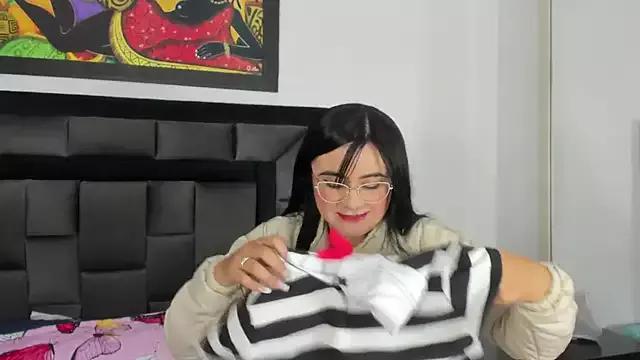 Unleash your urge for fetish cams livestreamers with our pick of steaming hot models, versed in the art of seduction and indulgence.