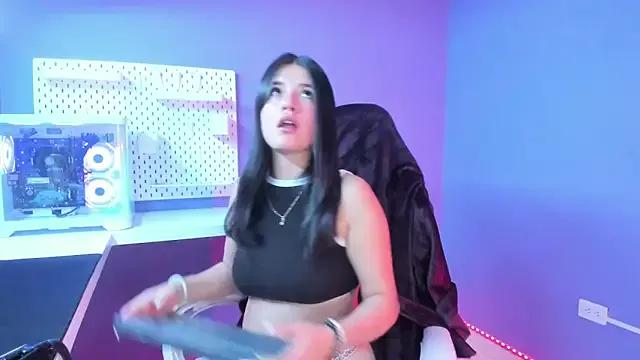 Unleash your urge for fetish cams livestreamers with our pick of steaming hot models, versed in the art of seduction and indulgence.