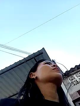 dulcelatin21 from StripChat is Freechat