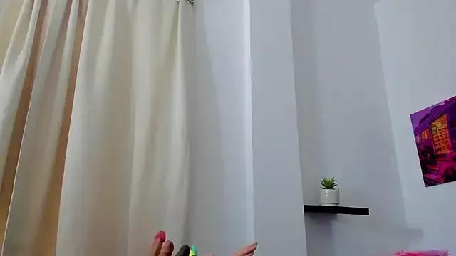 Unleash your urge for fetish cams livestreamers with our pick of steaming hot models, versed in the art of seduction and indulgence.