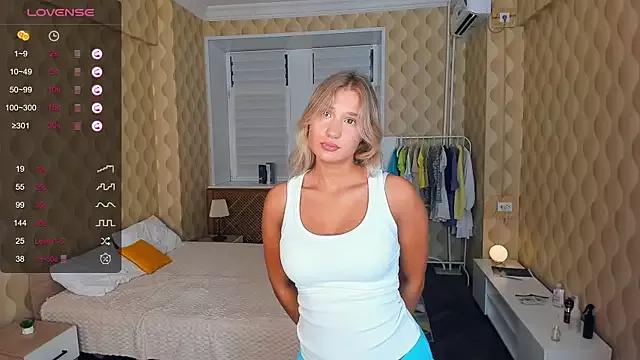 EdinaBiers from StripChat is Freechat