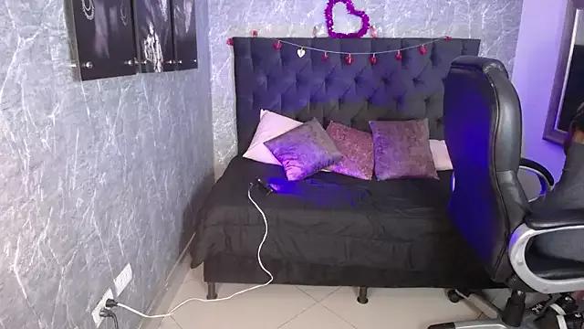 eileen__stone from StripChat is Freechat
