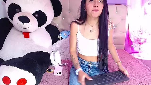 Unleash your urge for fetish cams livestreamers with our pick of steaming hot models, versed in the art of seduction and indulgence.