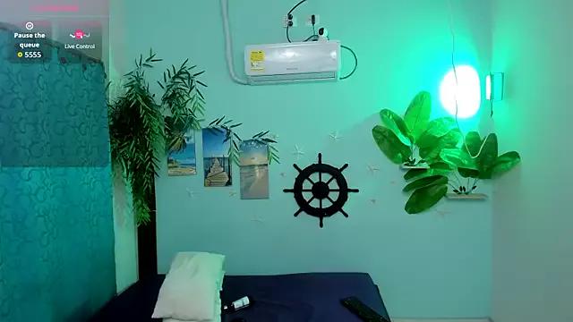 eladyrous98 from StripChat is Freechat