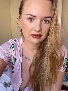 ElenaRebelle from StripChat is Freechat