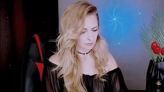 Eleonores from StripChat is Freechat