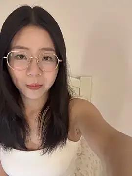 Ella-A9 from StripChat is Freechat