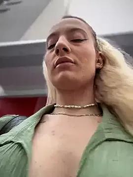Ella_Charm from StripChat is Freechat