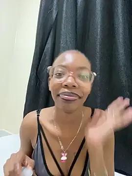 Ella_prettybrownskin from StripChat is Freechat