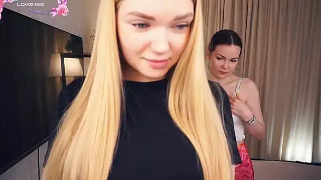EllenReeves from StripChat is Freechat