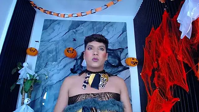 Unleash your urge for fetish cams livestreamers with our pick of steaming hot models, versed in the art of seduction and indulgence.