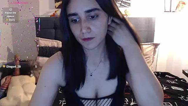 Unleash your urge for fetish cams livestreamers with our pick of steaming hot models, versed in the art of seduction and indulgence.
