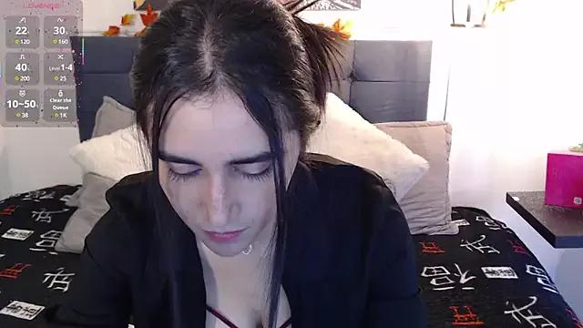 elowen_halley1 from StripChat is Freechat