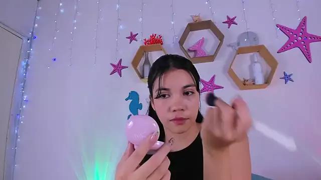 Unleash your urge for fetish cams livestreamers with our pick of steaming hot models, versed in the art of seduction and indulgence.