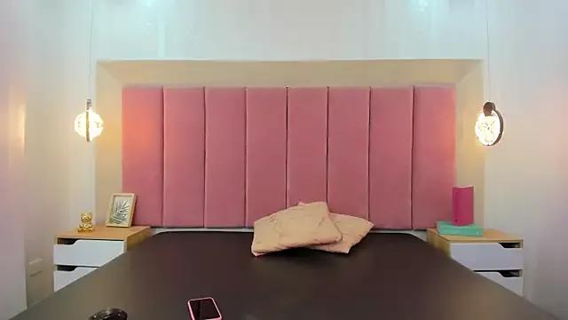 Unleash your urge for fetish cams livestreamers with our pick of steaming hot models, versed in the art of seduction and indulgence.