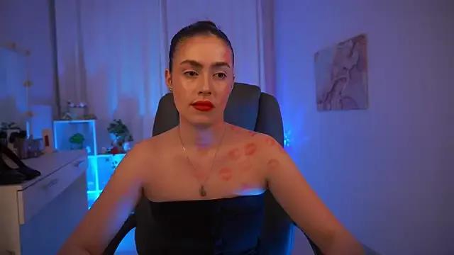 Unleash your urge for fetish cams livestreamers with our pick of steaming hot models, versed in the art of seduction and indulgence.