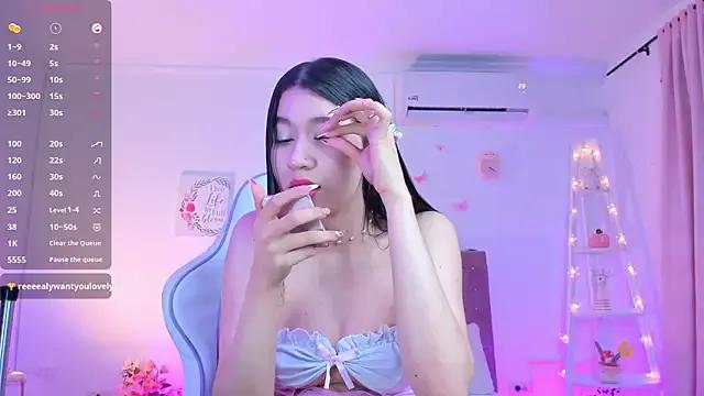 emilly_star from StripChat is Freechat