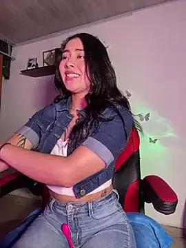 Unleash your urge for fetish cams livestreamers with our pick of steaming hot models, versed in the art of seduction and indulgence.