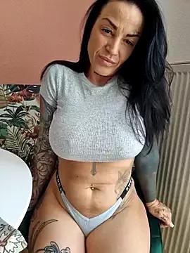 Unleash your urge for fetish cams livestreamers with our pick of steaming hot models, versed in the art of seduction and indulgence.