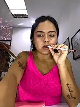 Unleash your urge for fetish cams livestreamers with our pick of steaming hot models, versed in the art of seduction and indulgence.