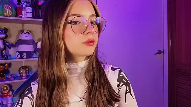 Unleash your urge for fetish cams livestreamers with our pick of steaming hot models, versed in the art of seduction and indulgence.