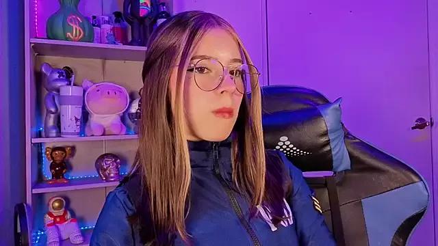EmilyMiller_ from StripChat is Freechat